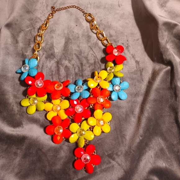 Necklace - Picture 1 of 1